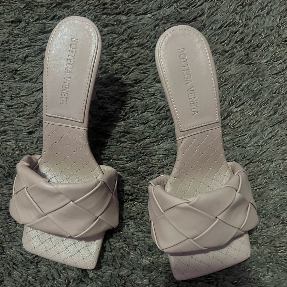 Bottega Veneta heels